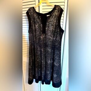 Signature by Robbie Bee Black and Silver Sleeveless Sheath Dress